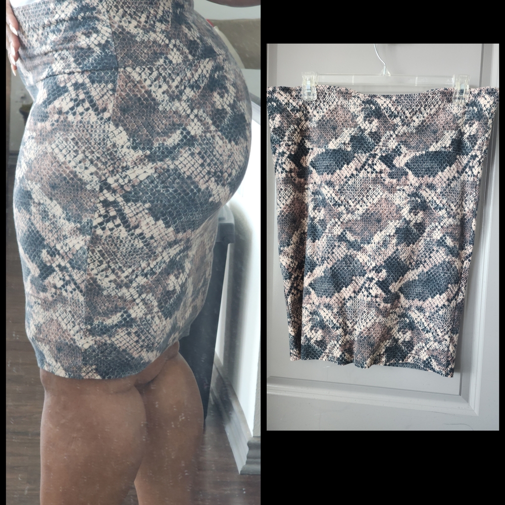 Snake Print Pencil Skirt in Neutral Tones